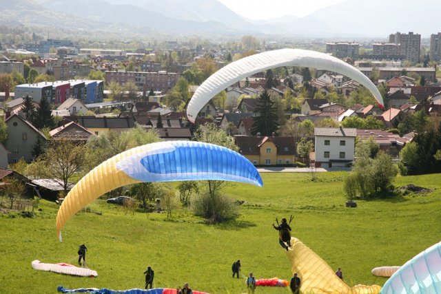 PARAGLIDING_3766